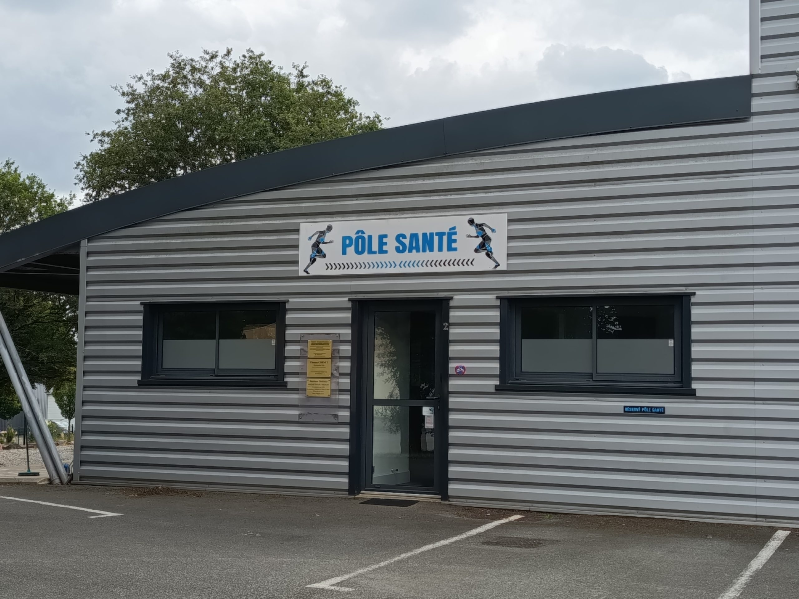 Façade du Pôle Santé
